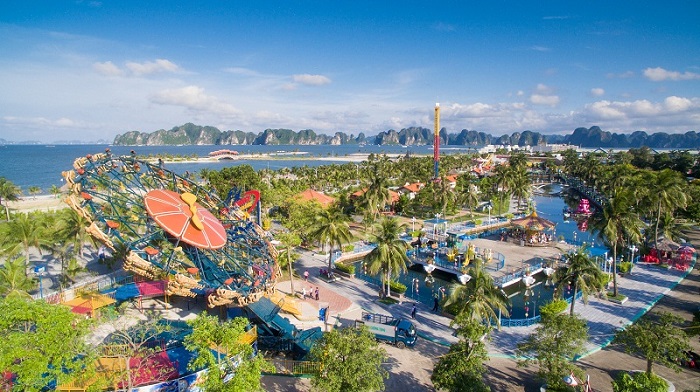 Đảo Tuần Châu là một trong những địa điểm nhộn nhịp, sở hữu nhiều khu vui chơi, giải trí hàng đầu Hạ Long
